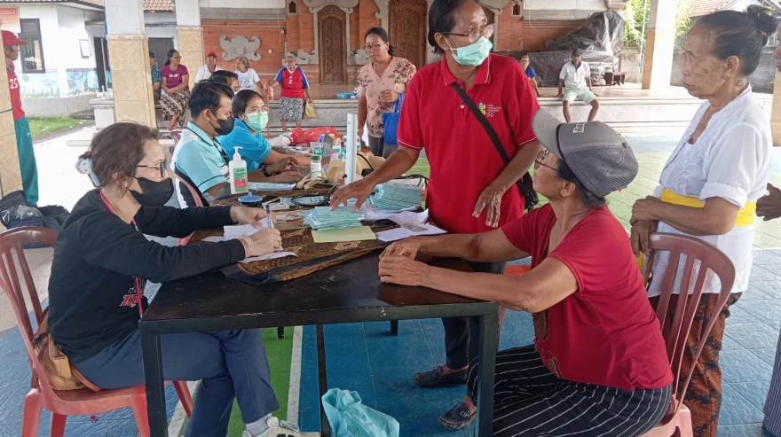 Kegiatan PROLANIS di Wantilan Desa Penarukan untuk Meningkatkan Kesehatan Masyarakat