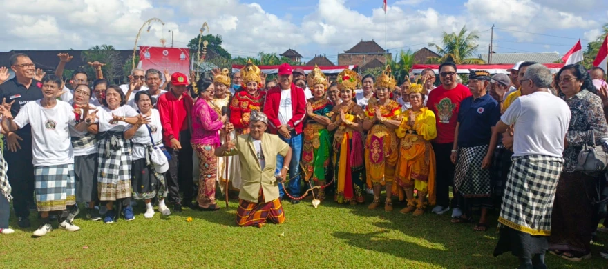 Partisipasi Lansia Desa Penarukan dalam Peringatan Hari Lanjut Usia Nasional ke-29